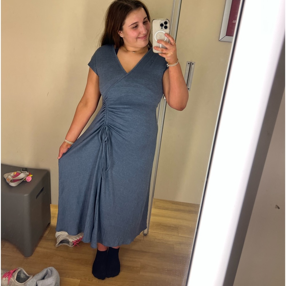 Navy blue rusched midi dress